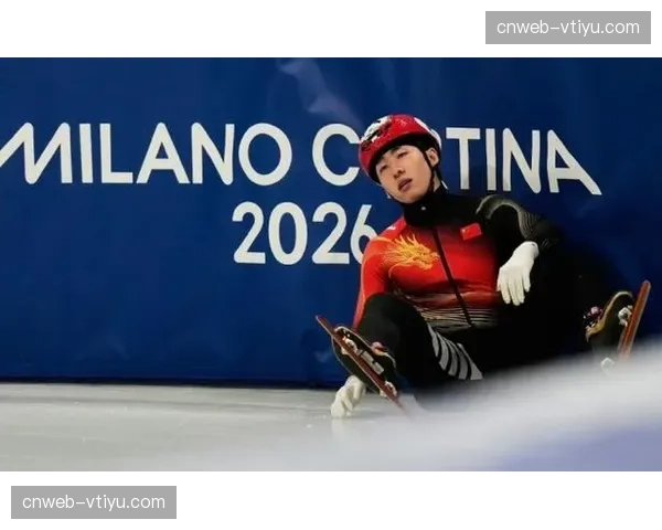 林孝埈肩伤困扰状态下滑 中国短道队老将伤病管理